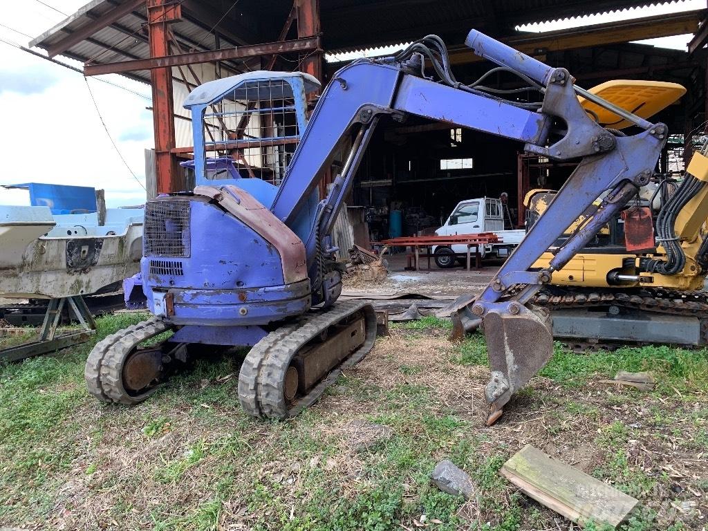 Komatsu PC28UU-2 Minigraafmachines < 7t
