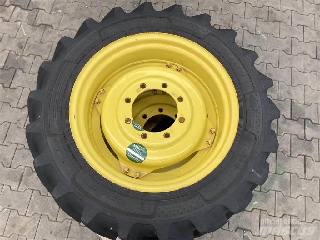 Alliance 280/85R28 Banden, wielen en velgen
