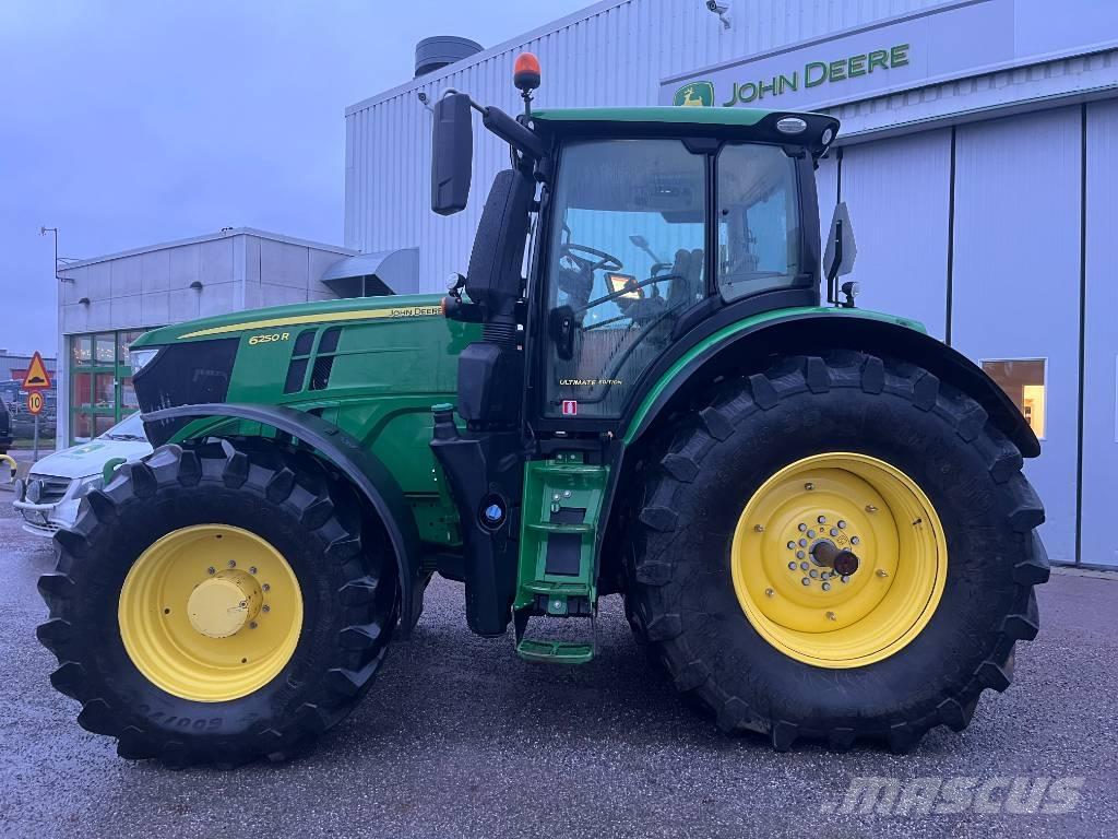 John Deere 6250 R Tractoren
