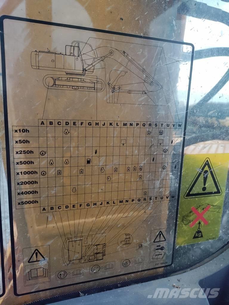 JCB JS 240 N LC Rupsgraafmachines