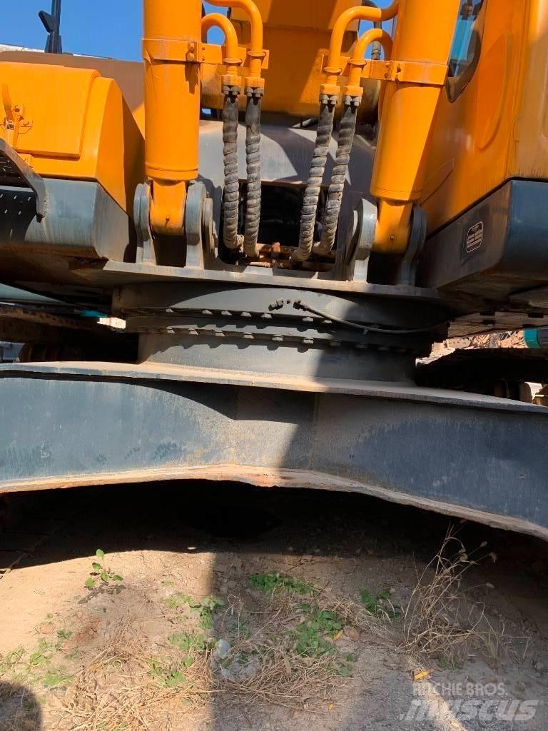 Hyundai 305LC-9T Rupsgraafmachines