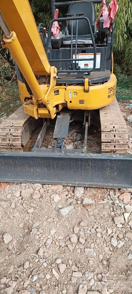 Komatsu PC35 Minigraafmachines < 7t