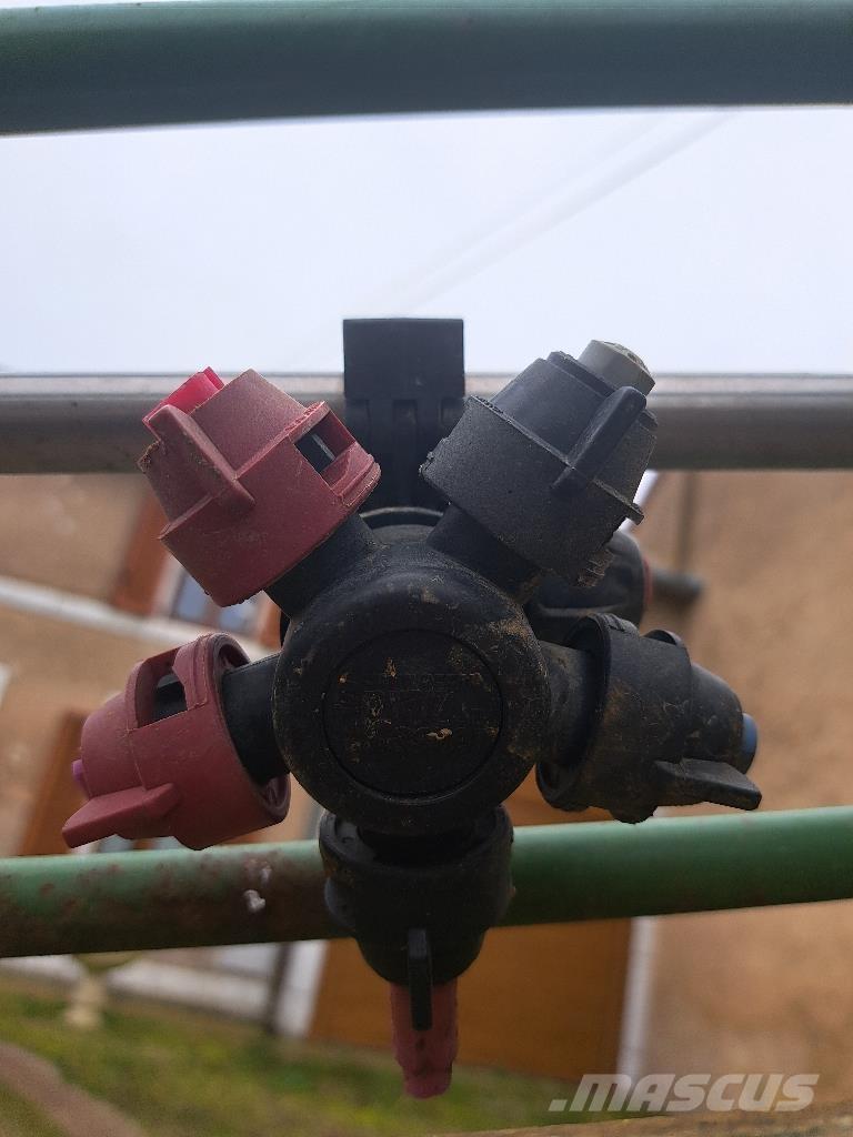 John Deere 732 Getrokken spuitmachines