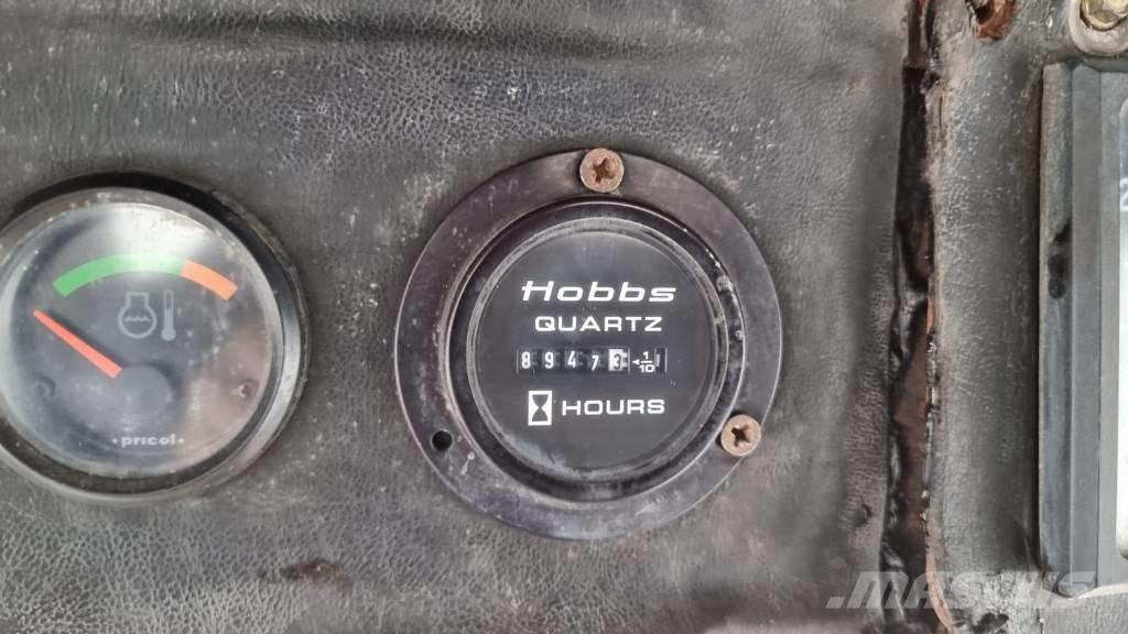 CAT Veekmas NY 15C Graders