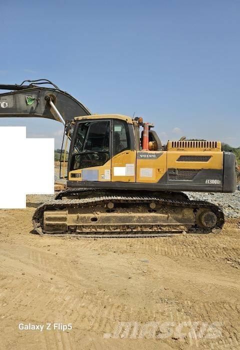 Volvo EC 300 D Rupsgraafmachines