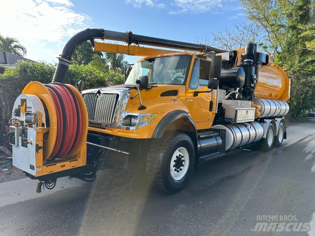 International 7600 Kolkenzuigers