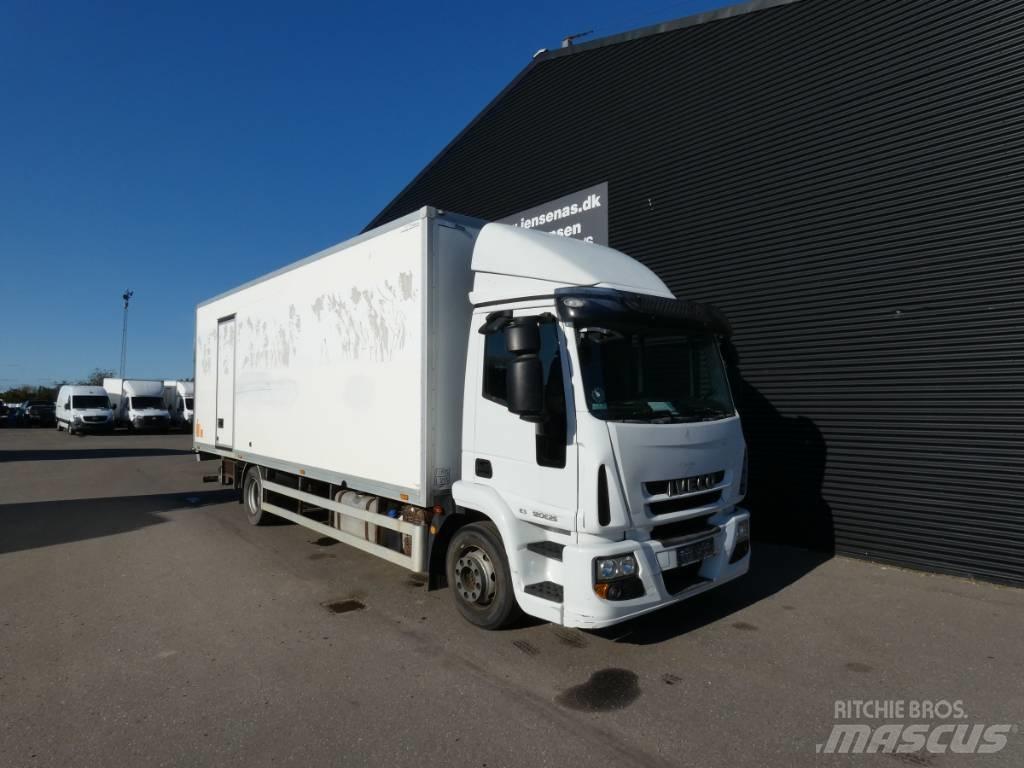 Iveco 120E 25 Bakwagens met gesloten opbouw