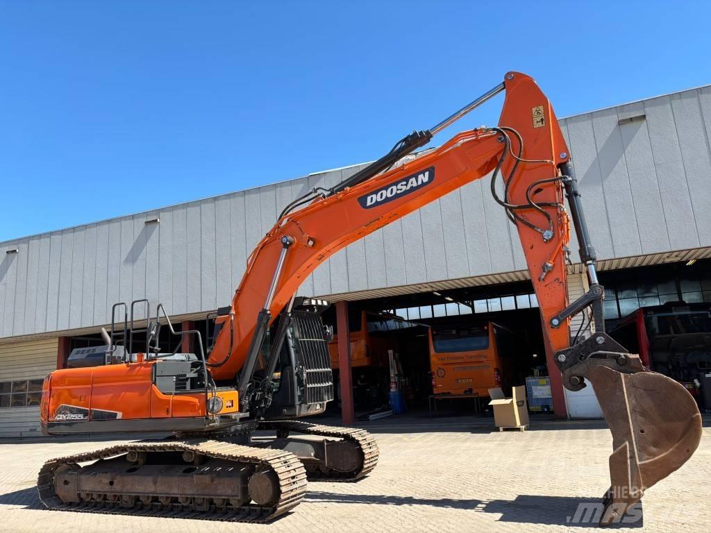 Doosan DX 255 NLC-5 Rupsgraafmachines