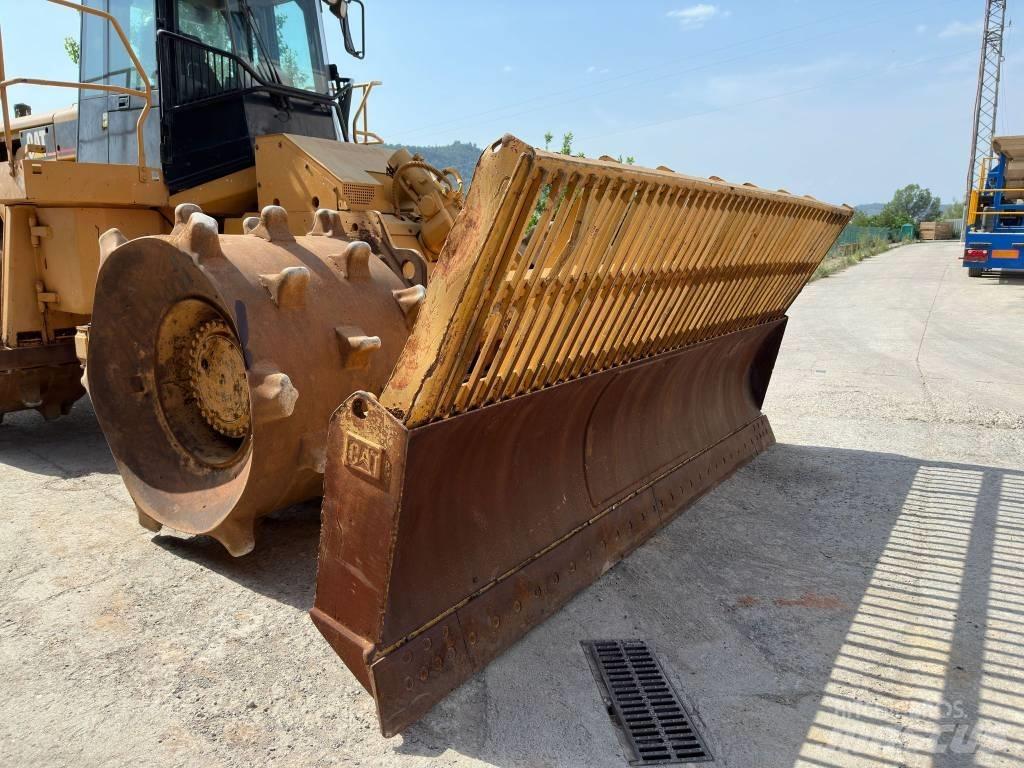 CAT 826H Afvalpersen