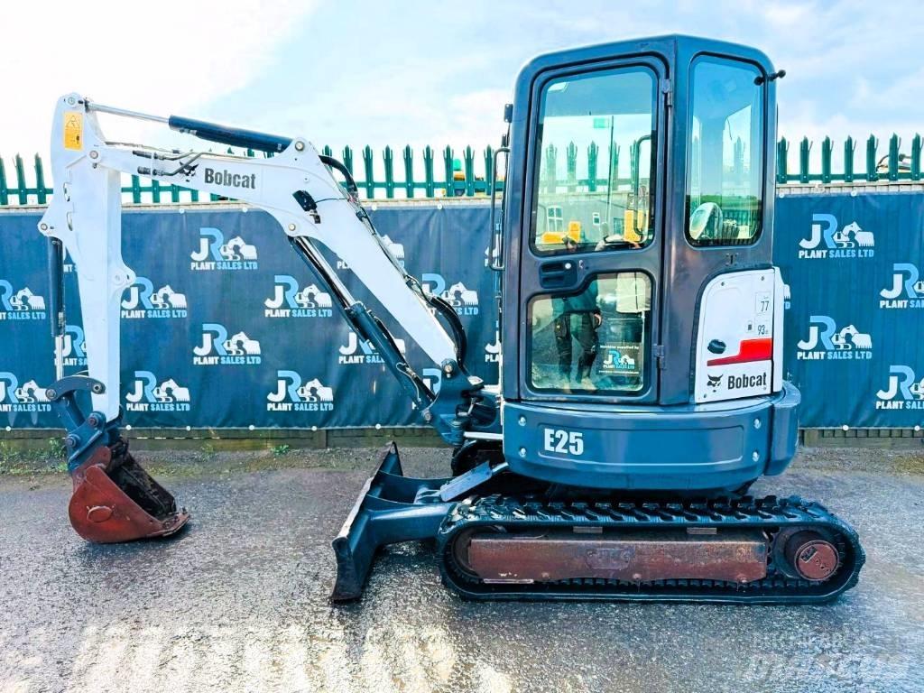 Bobcat E 25 Minigraafmachines < 7t