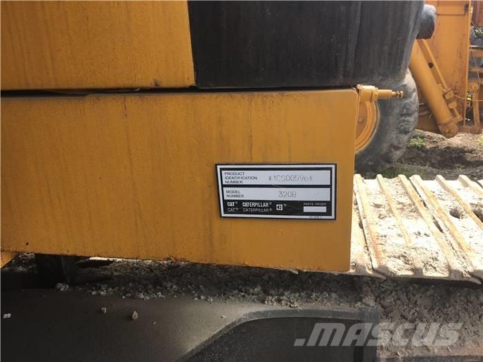 CAT 320 B Rupsgraafmachines