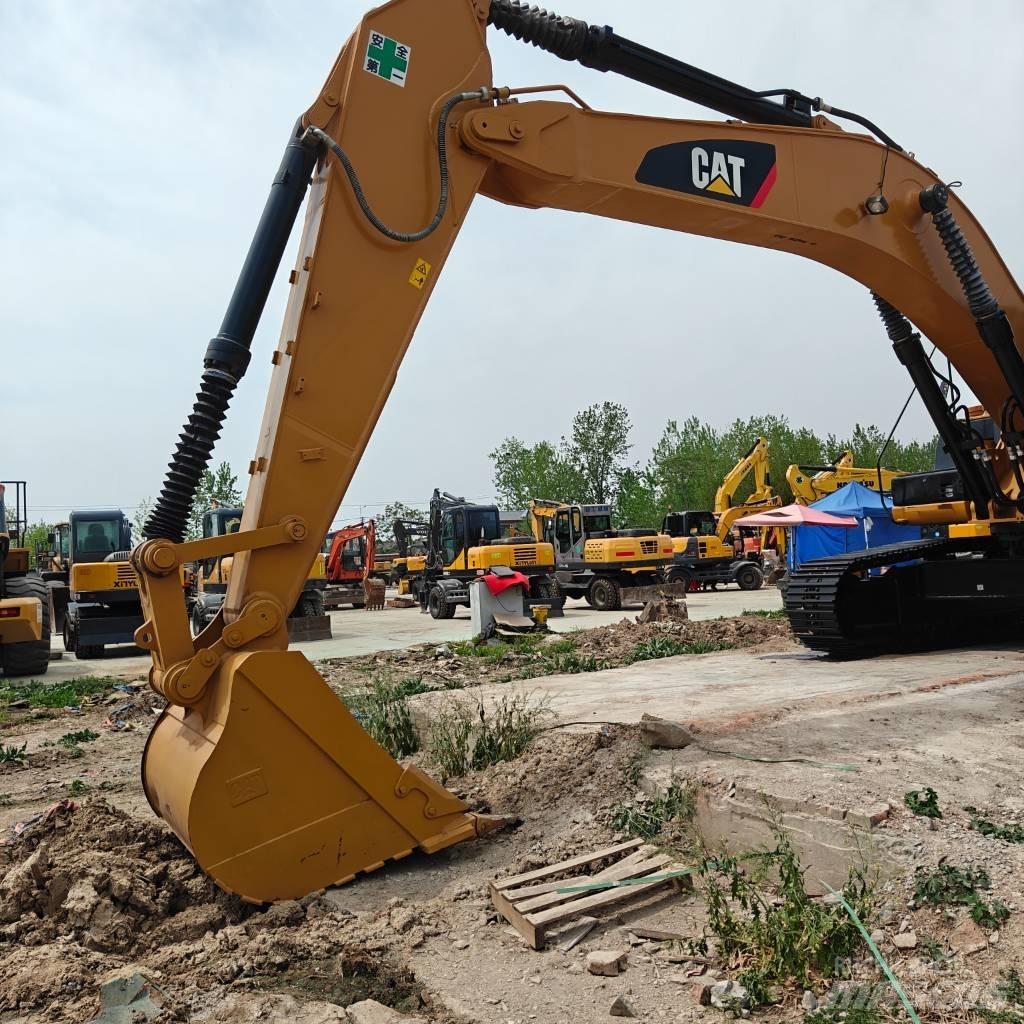 CAT 330D2 Rupsgraafmachines
