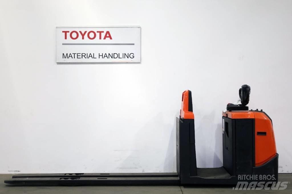 Toyota OSE 250 Orderpicker voor laag niveau