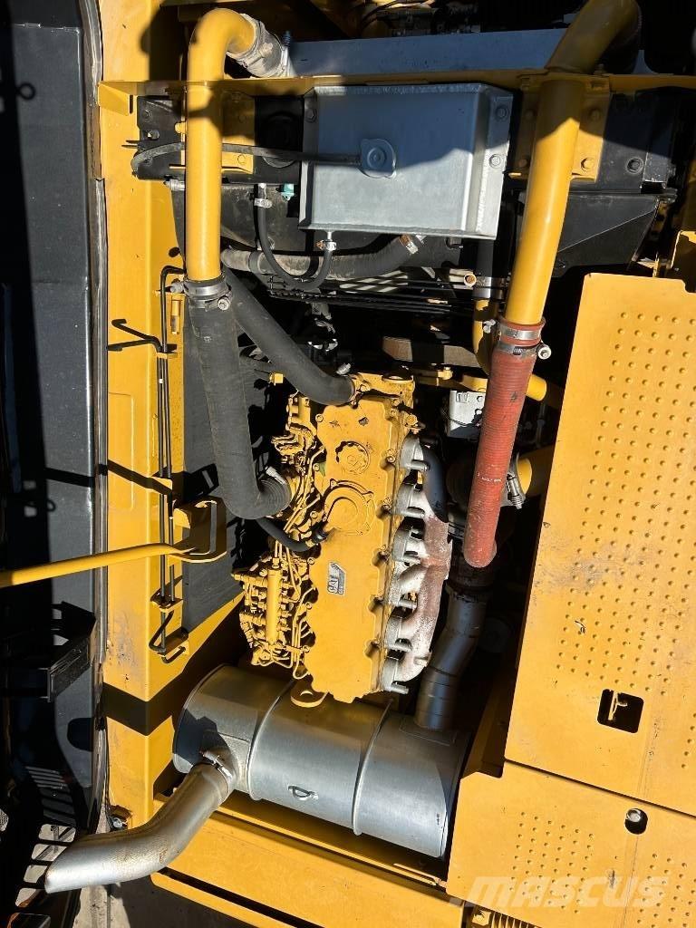 CAT 320 D Rupsgraafmachines