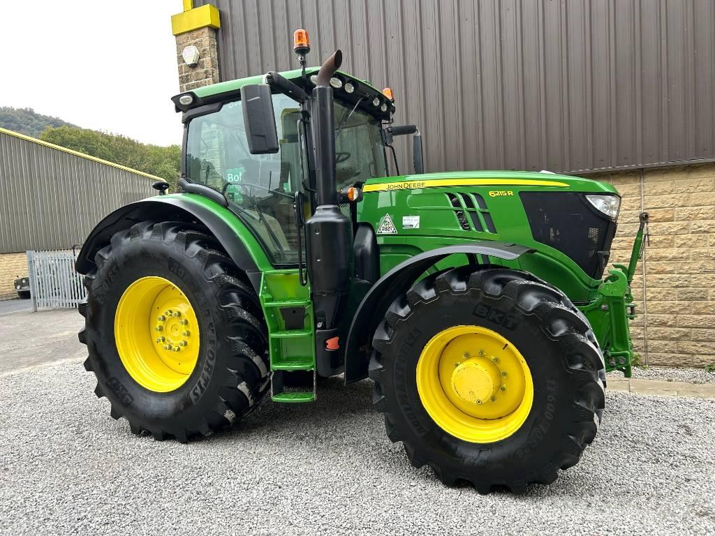 John Deere 6215R Tractoren