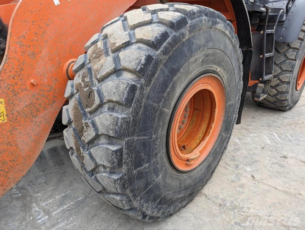 Hitachi ZW 330 Wielladers
