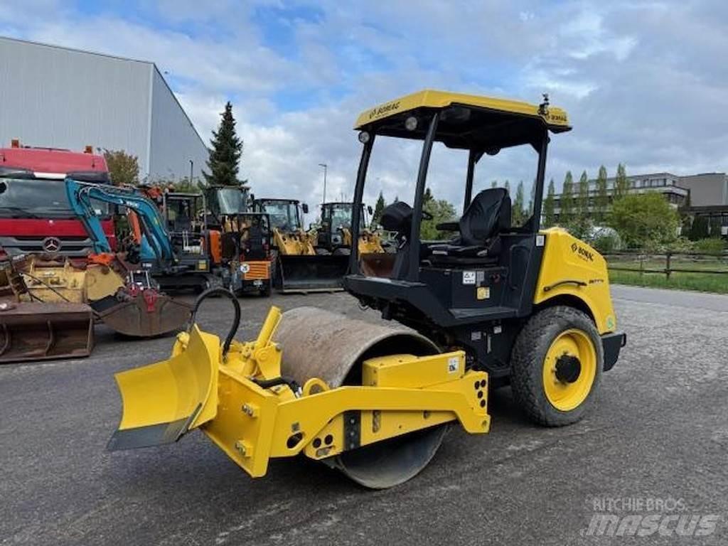 Bomag 124 DH-5 Trilrolwalsen