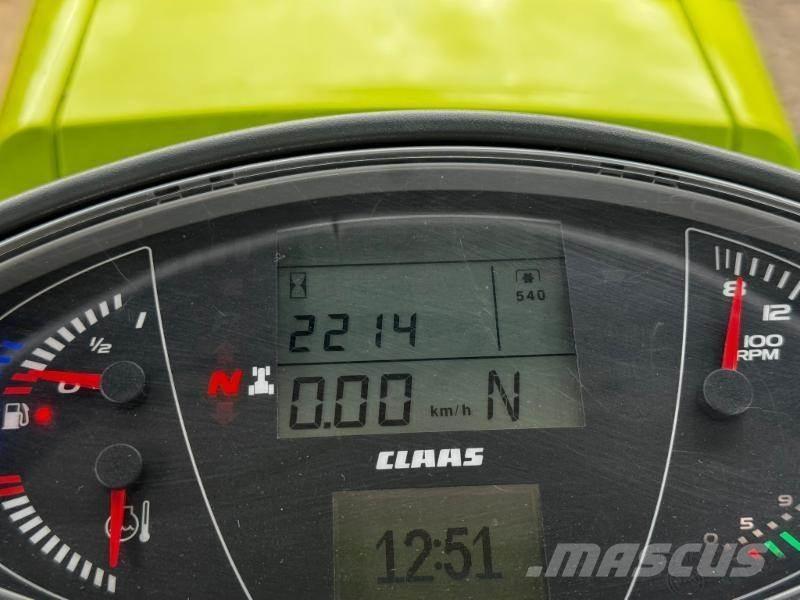 CLAAS AXION 870 Tractoren