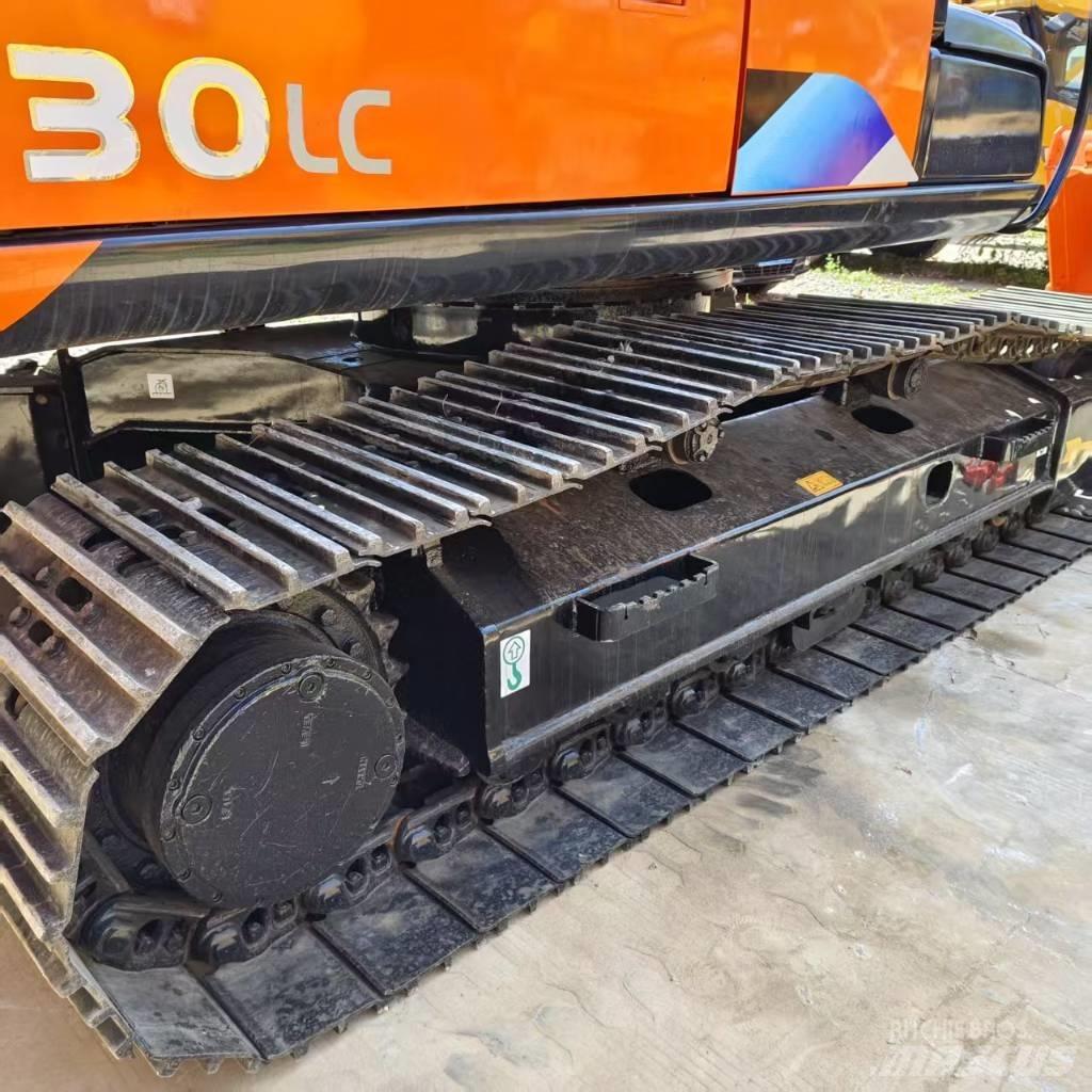 Hitachi ZX 130 Rupsgraafmachines