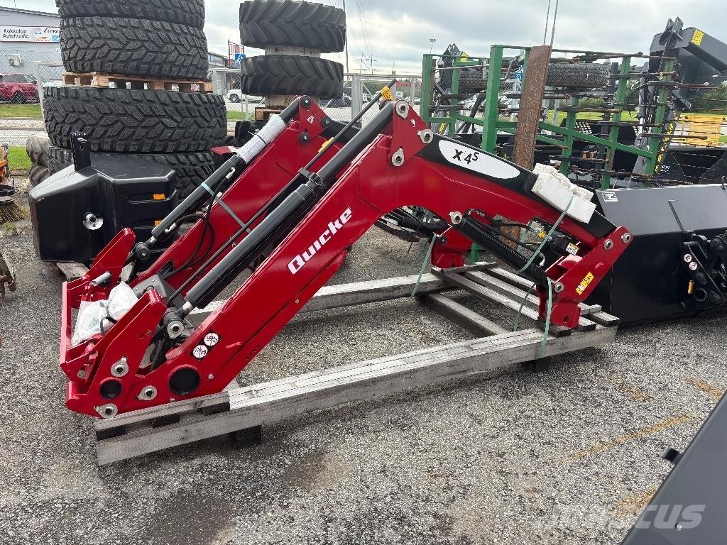 Quicke X4 S  DM  Euro Voorladers en gravers