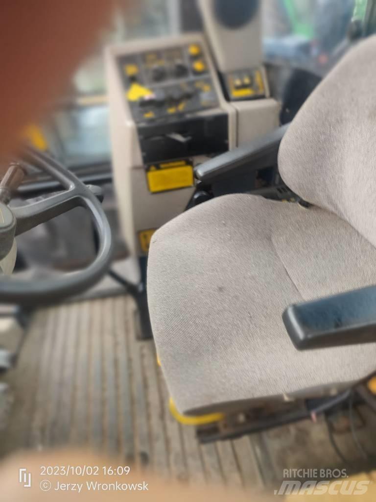 JCB 1135 4WS Tractoren