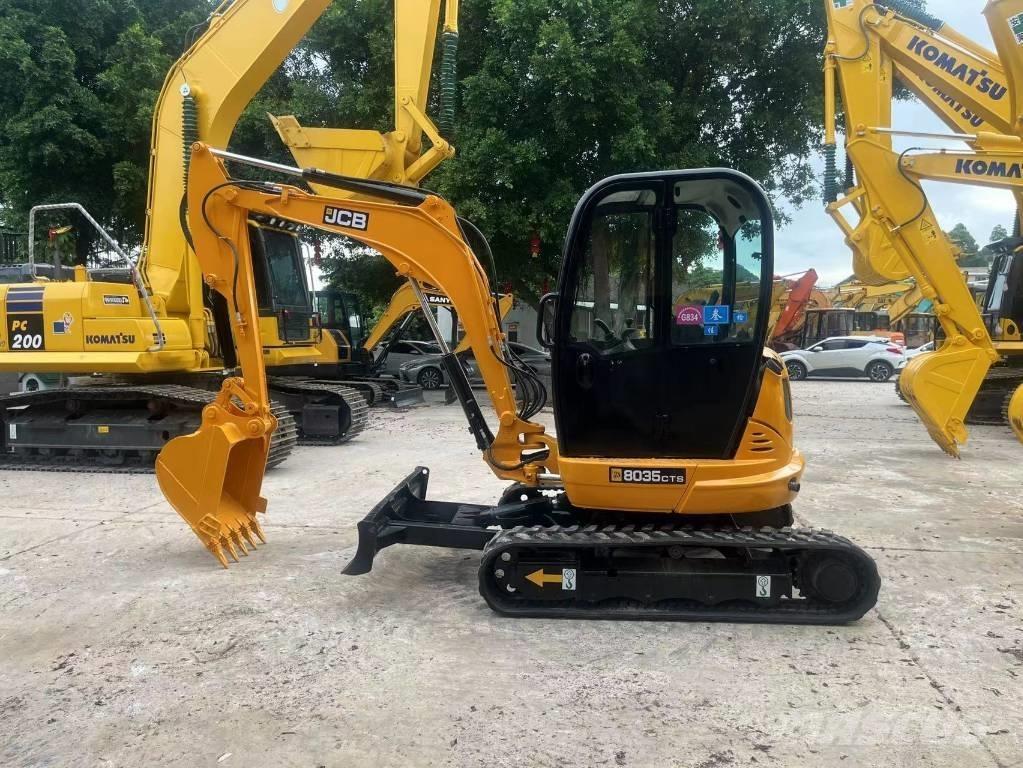 JCB 8035 Rupsgraafmachines