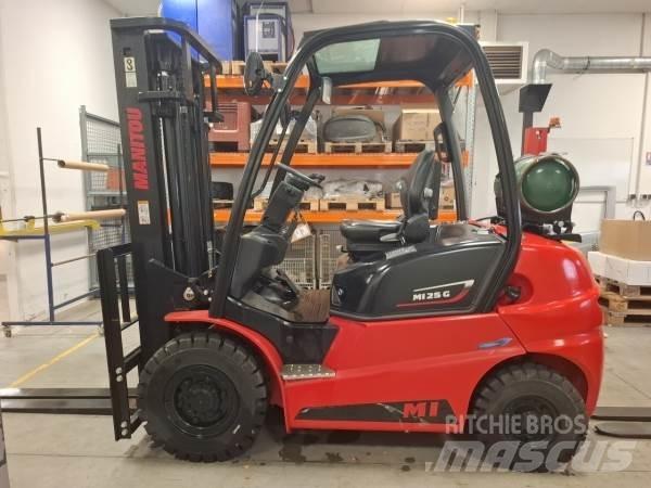 Manitou MI25G Vorkheftruck voor zwaar terrein