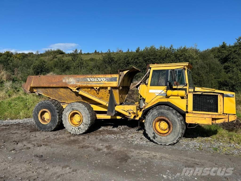 Volvo A 25 C Knik dumptrucks