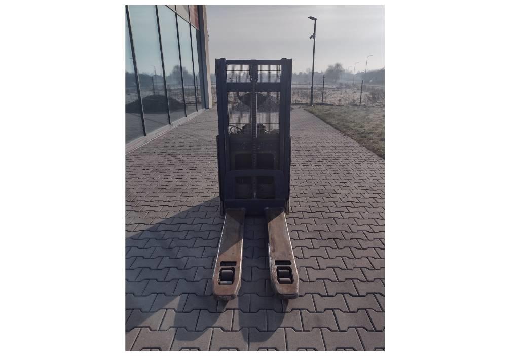 Jungheinrich EJD 220 Stapelaar meeloop