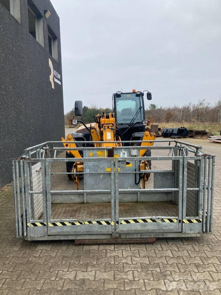 JCB 540-140 Verreikers