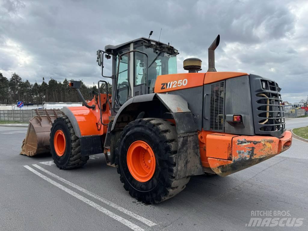 Hitachi ZW 250 Wielladers