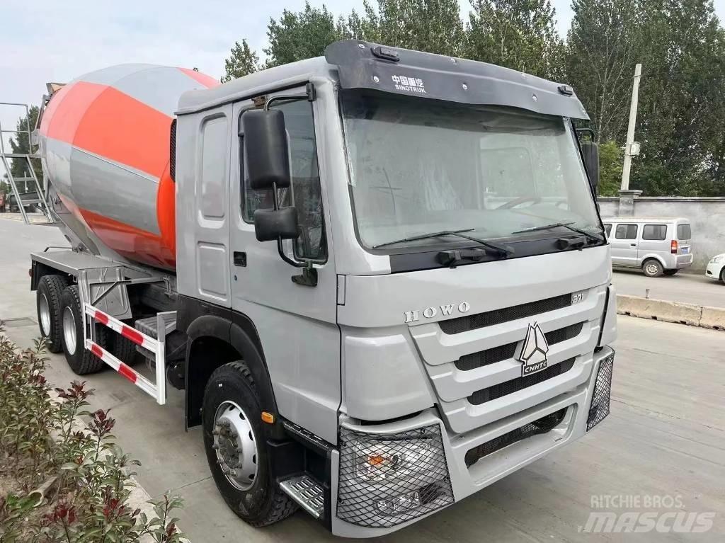 Howo 371 Betonmixers en pompen