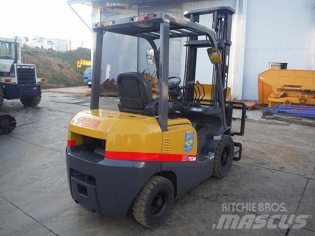 TCM FD25T3 Diesel heftrucks