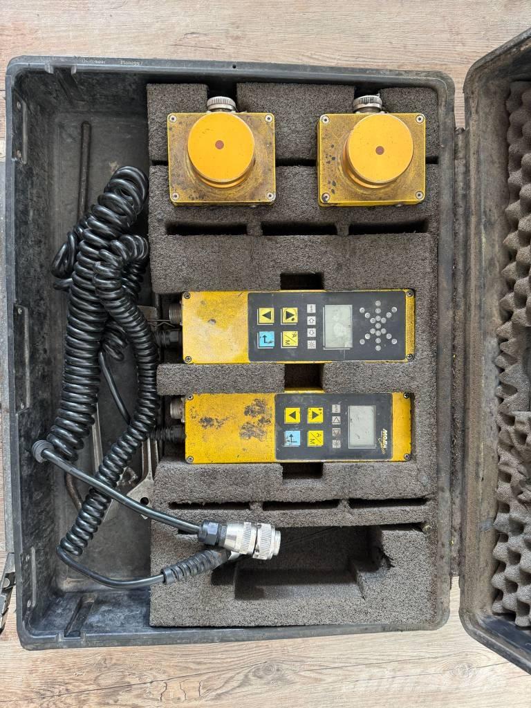 Dynapac f 141 c Asfaltafwerkmachines