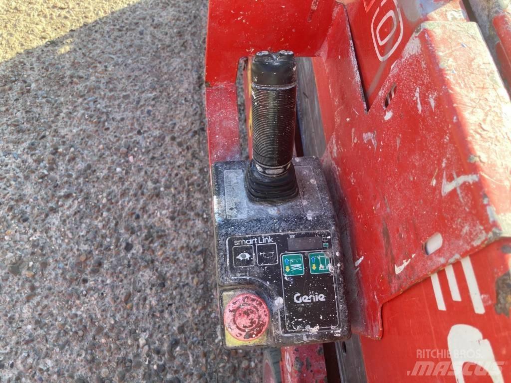 Manitou 100 SEC Schaarhoogwerkers