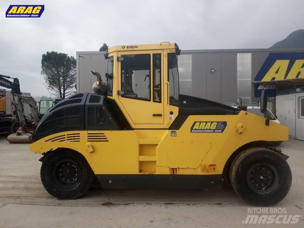 Bomag BW 24 R H Bandenwalsen