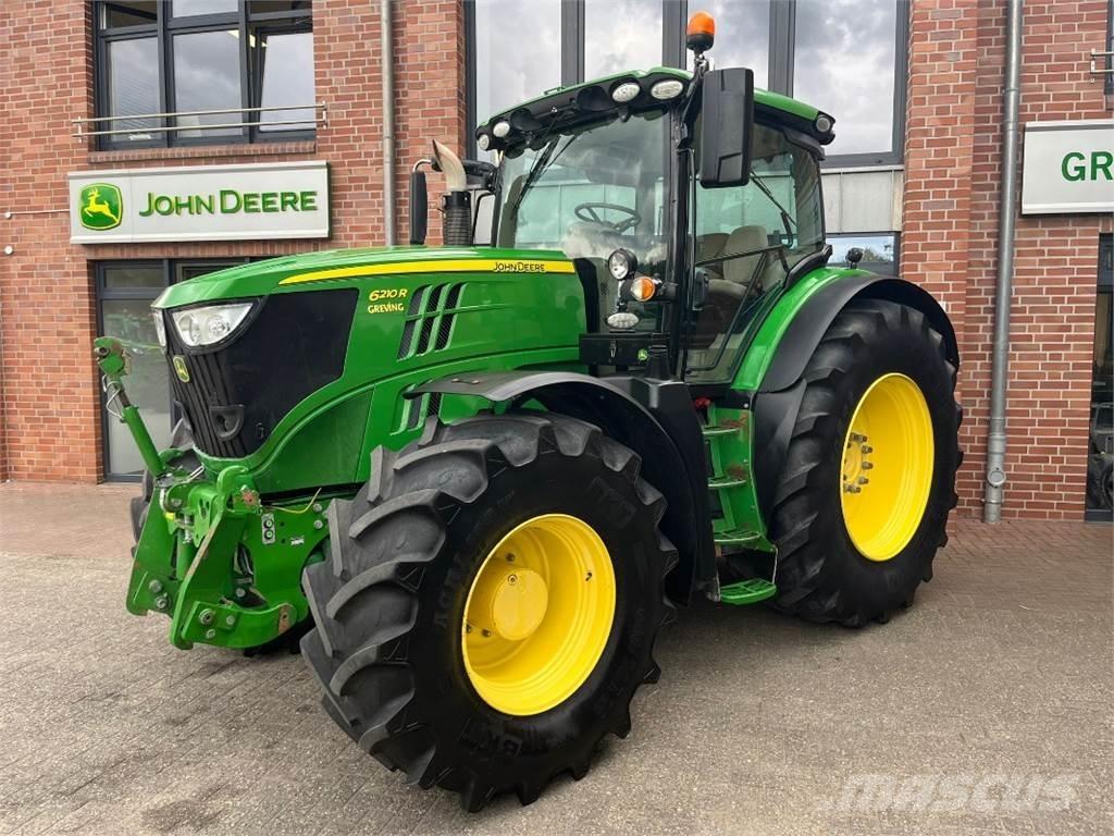 John Deere 6210R Tractoren