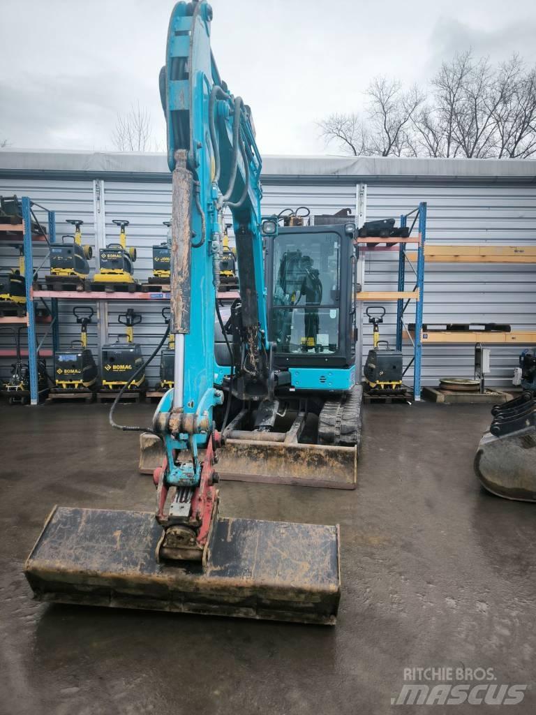 Airman AX55u Minigraafmachines < 7t