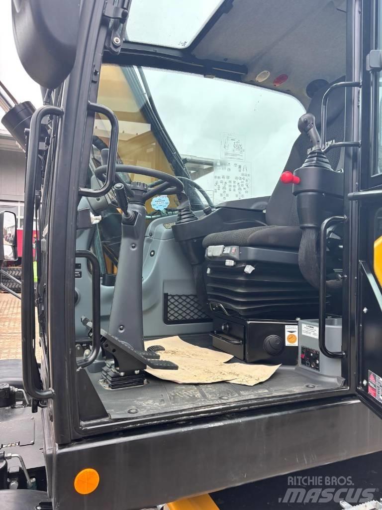 Hydrema MX18G Wielgraafmachines