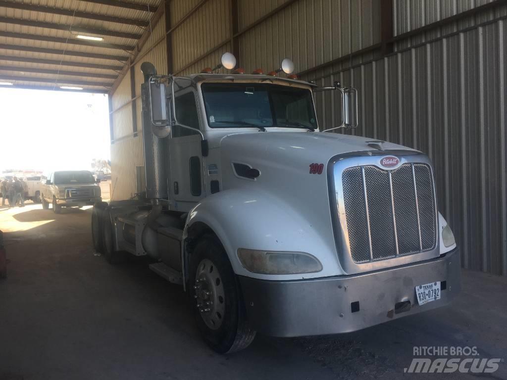 Peterbilt 386 Trekkers