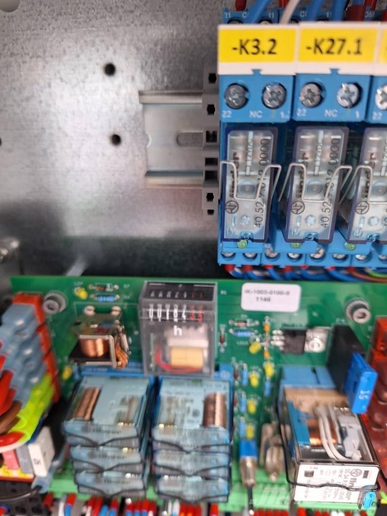 Böcker AHK 30 KS Overige hijsinrichtingen