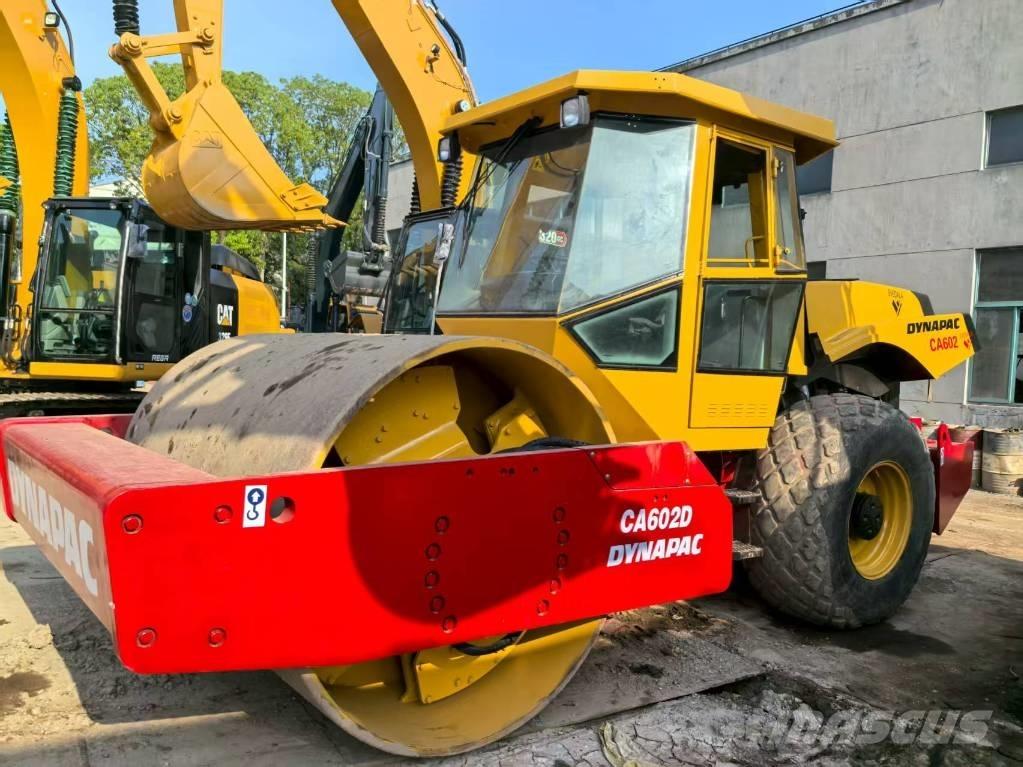 Dynapac ca602d Trilrolwalsen