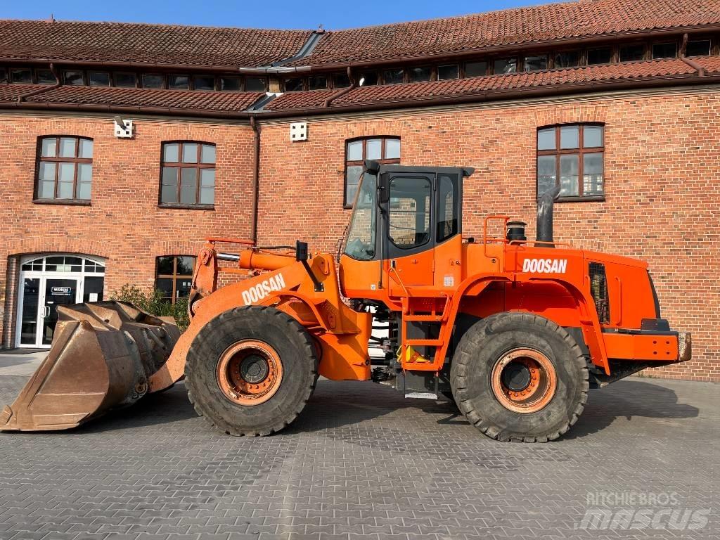 Doosan DL 300 Wielladers