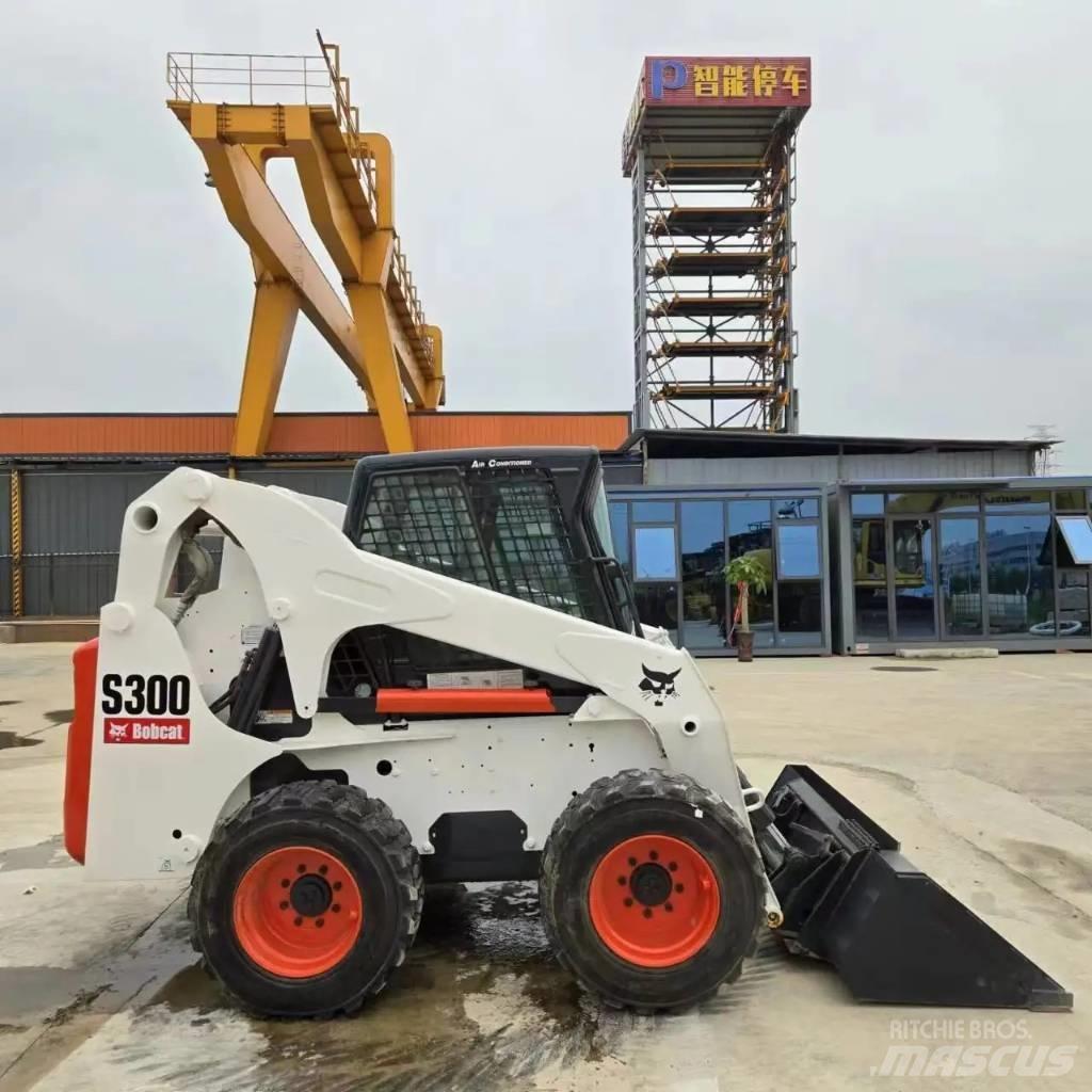 Bobcat S 300 Schrankladers
