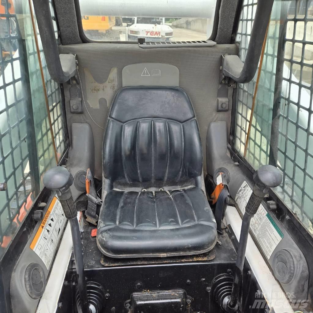 Bobcat S 300 Schrankladers