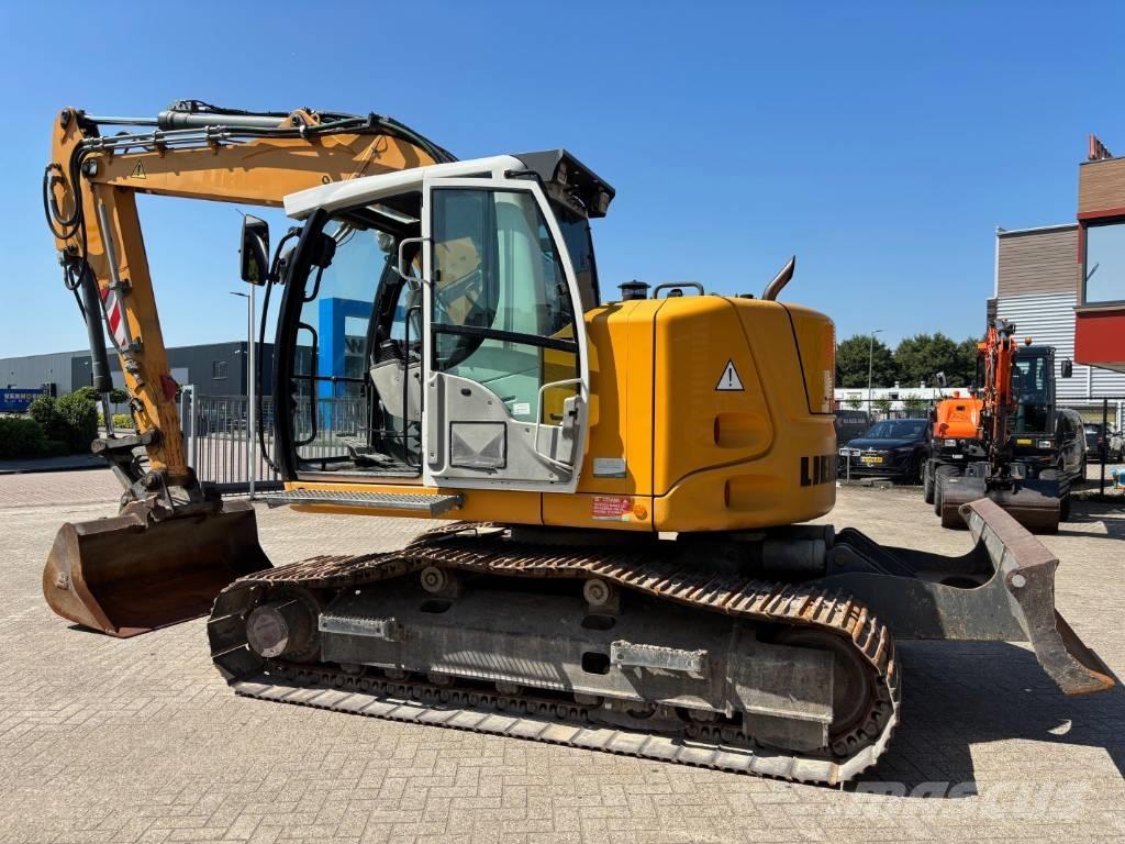 Liebherr R 914 Rupsgraafmachines