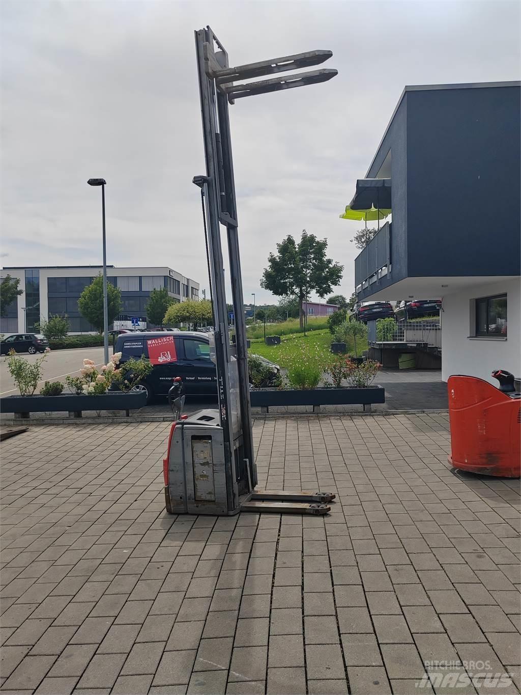 Still EXV 16 Stapelaar meeloop