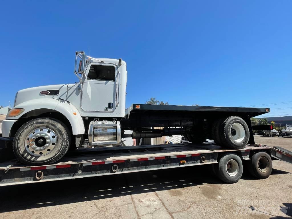 Peterbilt 337 Trekkers