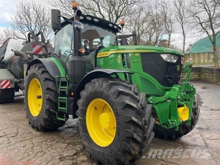 John Deere 6R 250 Tractoren