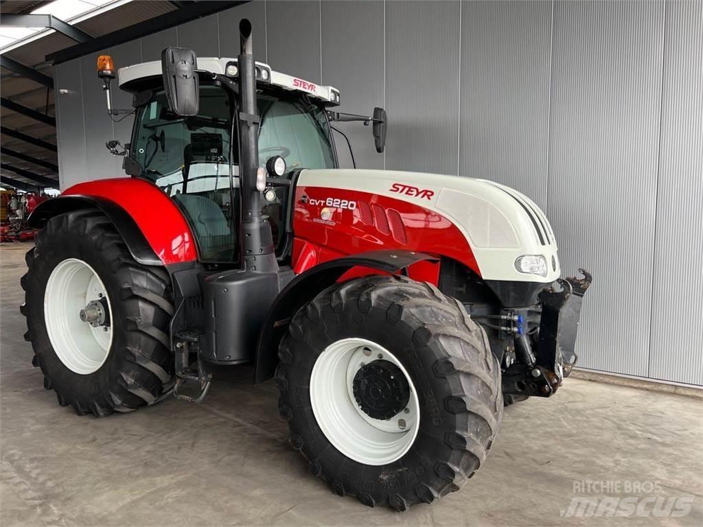 Steyr CVT 6220 Tractoren